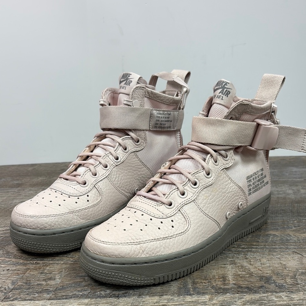 Nike Women’s SF Air Force 1 Mid ‘Siltstone Red’ AA3966-600 Size 7
